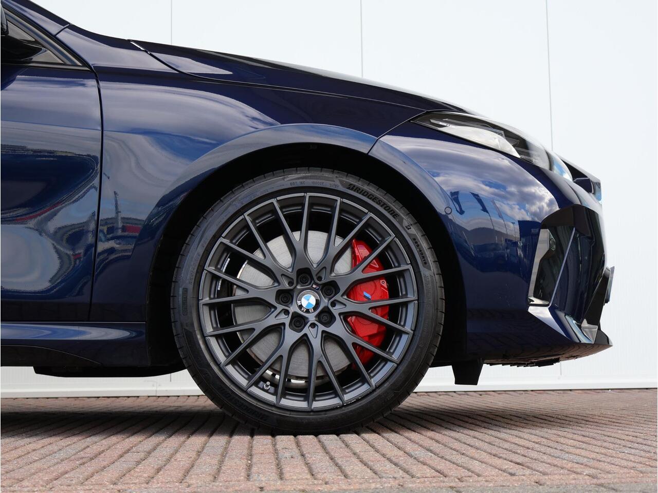 BMW 1-SERIE 120 M Sport Design Edition M Sport Pro | Stuurwiel verwarmd | Pano | Head-Up | Harman-Kardon | M Sportstoelen | Ekris Selection