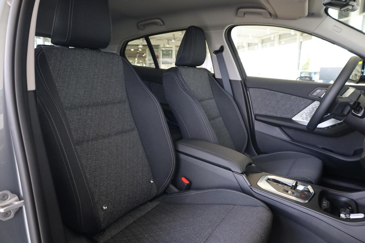 BMW 1-SERIE 120 M Sport Design Edition | Stoelverwarming | Dodehoekdetectie | Comfort Access | Achteruitrijcamera | Adaptieve LED | Ekris Selection