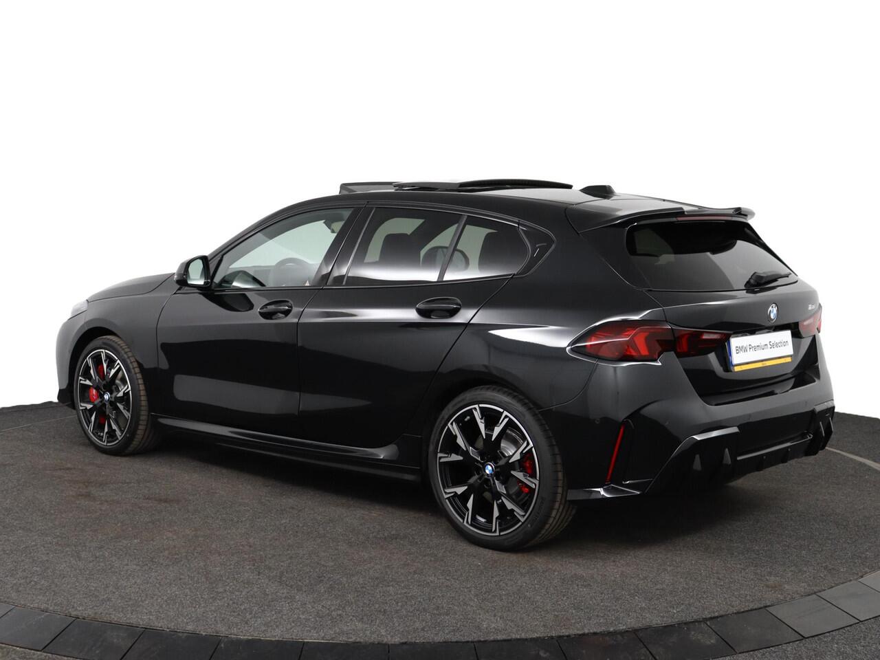 BMW 1-SERIE 120 M Sportpakket Pro | Comfort Access | Panoramadak | Harman-Kardon | M Adaptief onderstel | Adaptieve LED koplampen | Ekris Selection