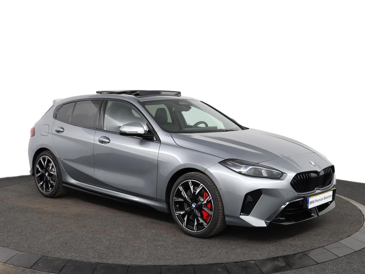 BMW 1-SERIE 120 M Sportpakket Pro | Comfort Access | Panoramadak | Harman-Kardon | M Adaptief onderstel | Adaptieve LED koplampen | Ekris Selection