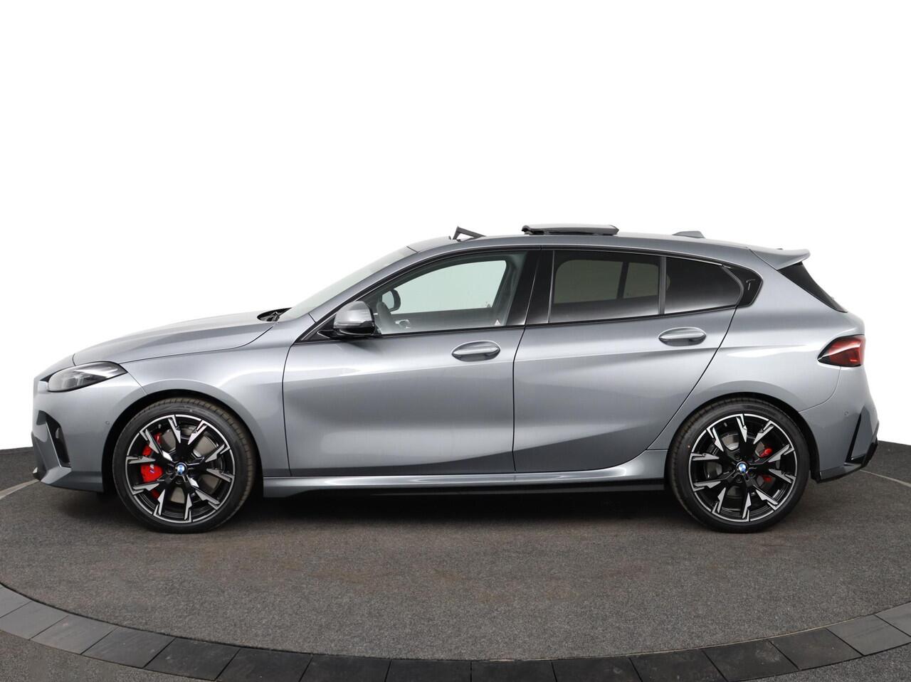 BMW 1-SERIE 120 M Sportpakket Pro | Comfort Access | Panoramadak | Harman-Kardon | M Adaptief onderstel | Adaptieve LED koplampen | Ekris Selection