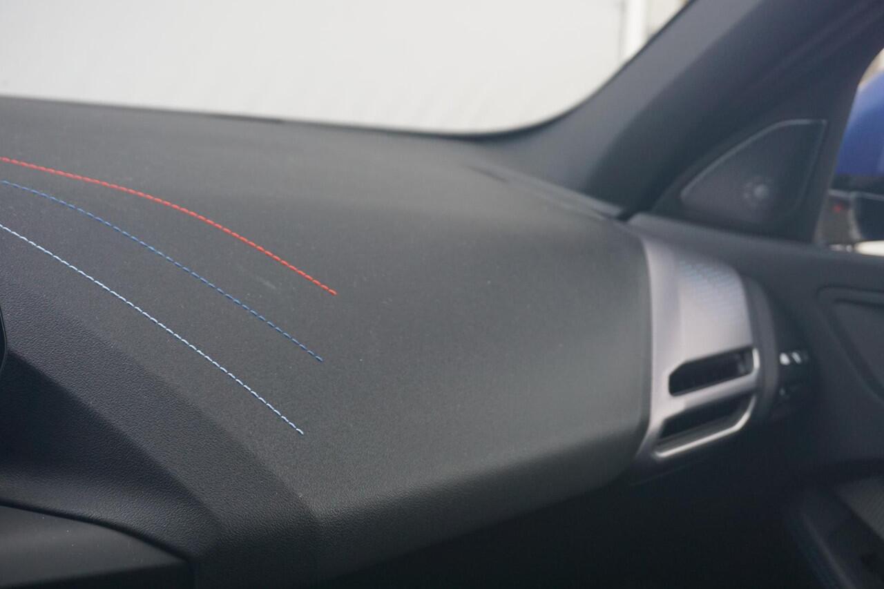 BMW 1-SERIE 123 xDrive M Sport Pro | Panoramadak / Head-up / Harman Kardon / Elektrische Stoelen met geheugen / Rondomzicht camera / Cruise control adaptief / Ekris Selection