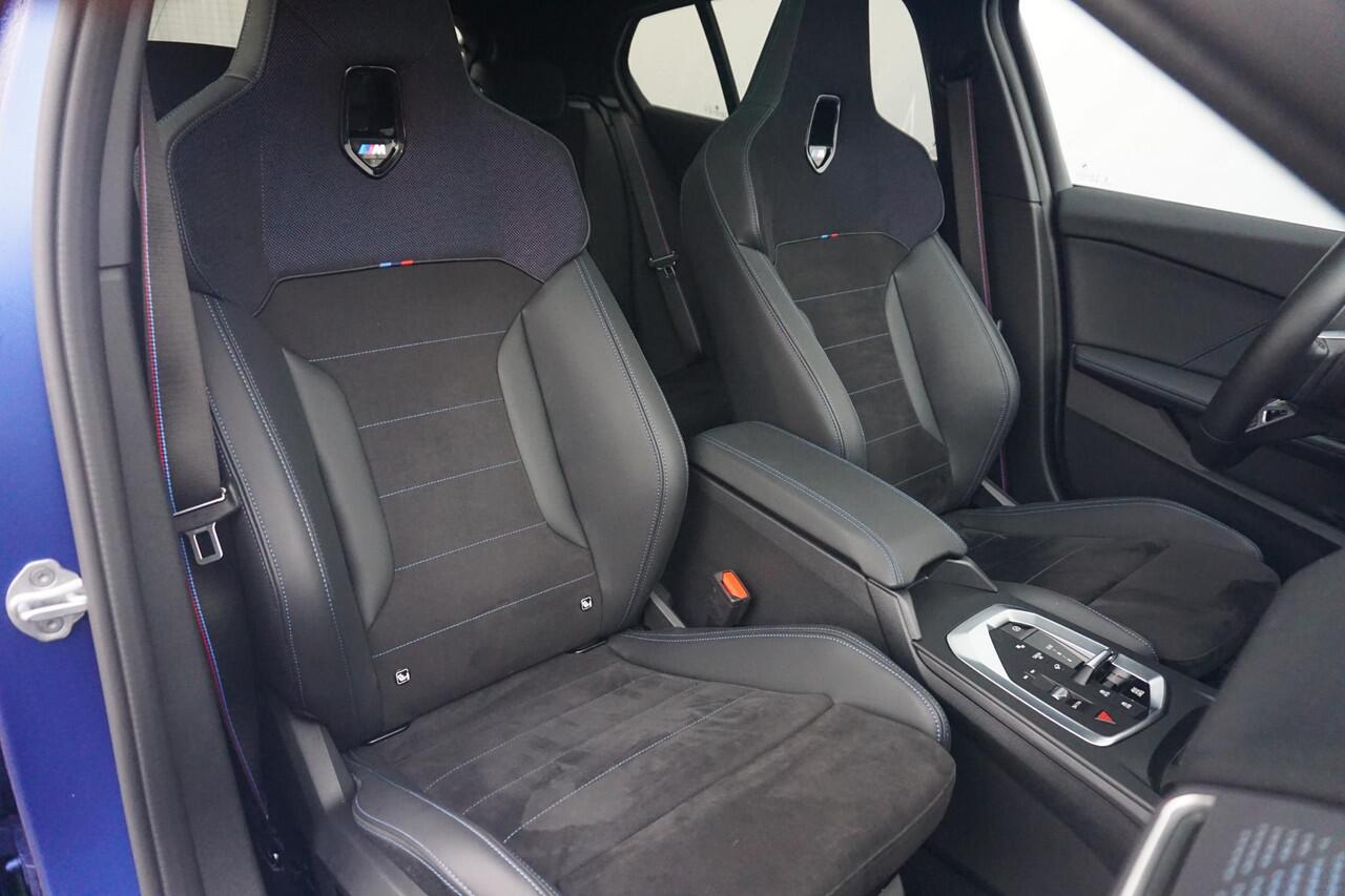 BMW 1-SERIE 123 xDrive M Sport Pro | Panoramadak / Head-up / Harman Kardon / Elektrische Stoelen met geheugen / Rondomzicht camera / Cruise control adaptief / Ekris Selection