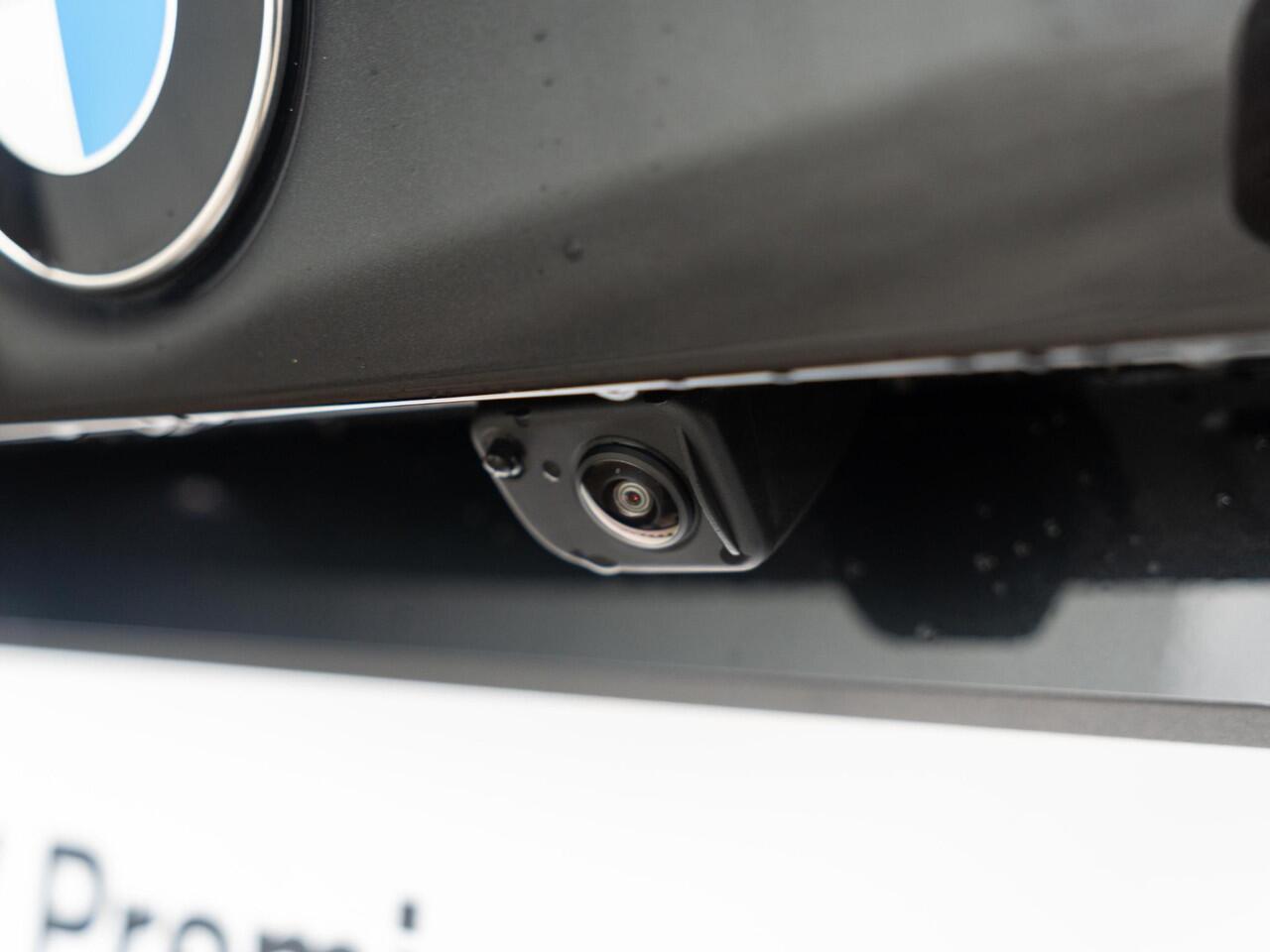 BMW 1-SERIE 120 | M Sportpakket | Verwarmd Stuurwiel | Panoramadak | Achteruitrijcamera | Stoelverwarming | Harman-Kardon | 18'' | Ekris Selection