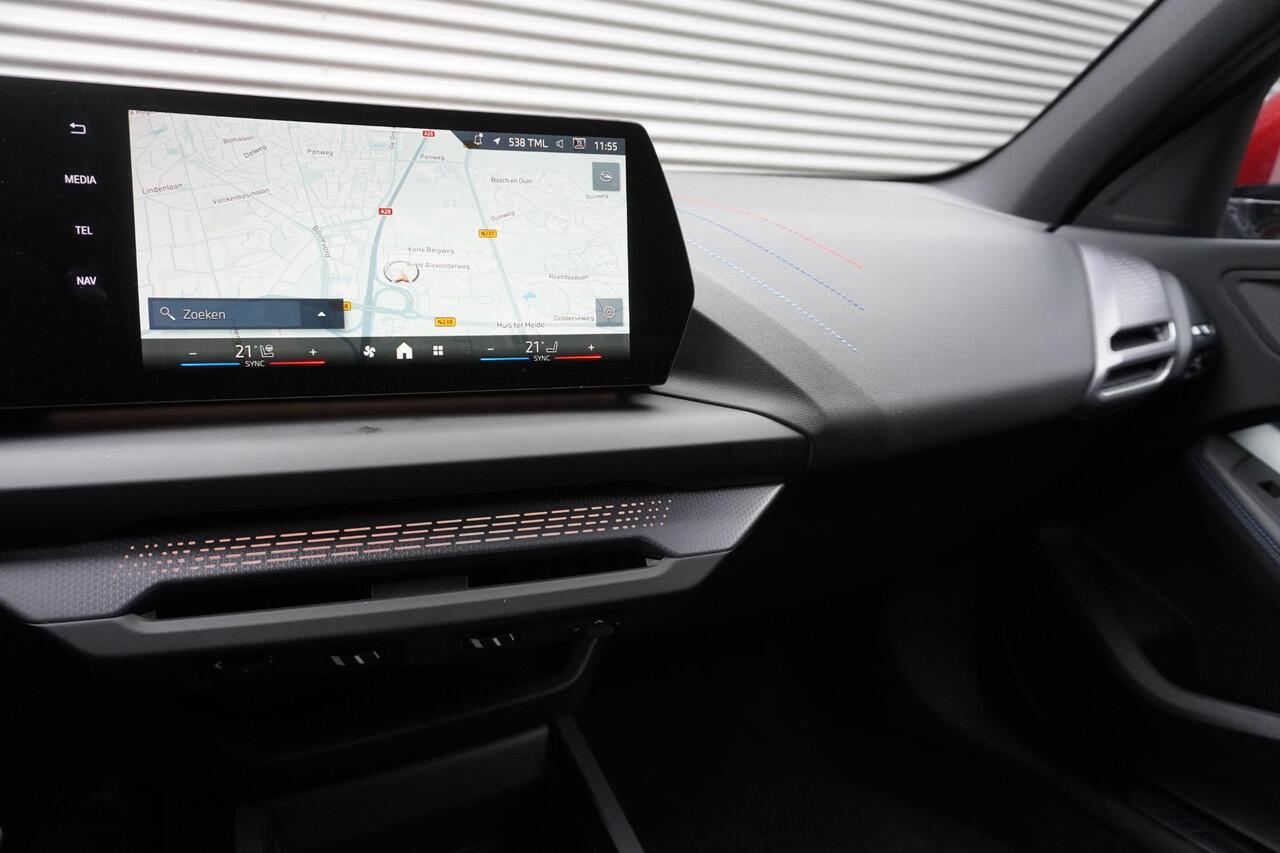 BMW 1-SERIE 120 M Sportpakket | Premium Pack | 19 inch LM M Y-spaak | Extra getint glas | Driving Assistant | Parking Assistant | Ekris Selection