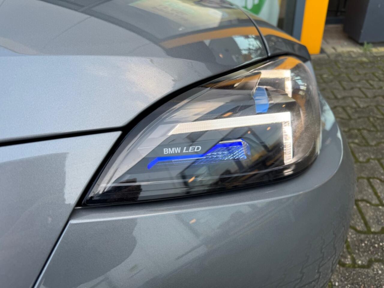 BMW 1-SERIE 116 M Sport - Comfort Access - Adaptive LED - Camera