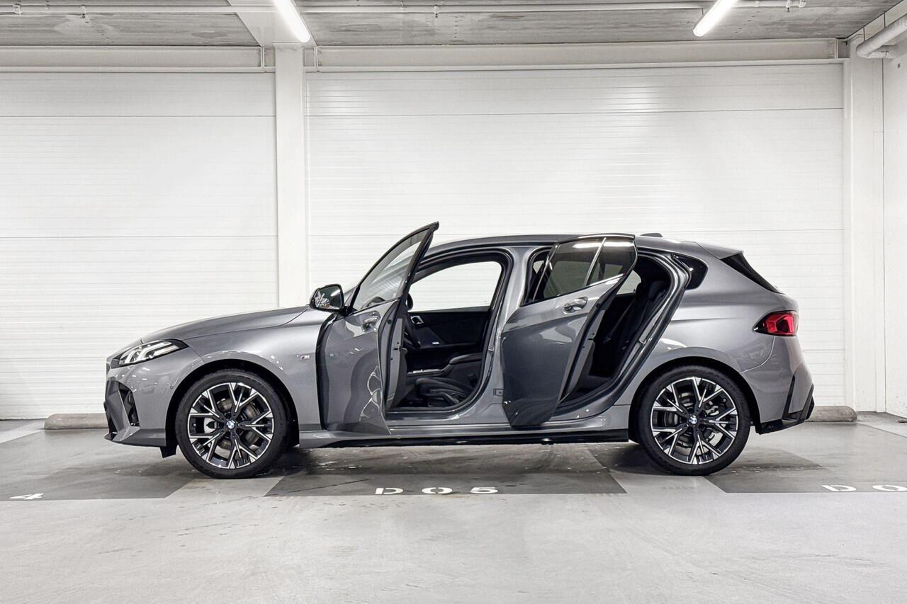BMW 1-SERIE 120 | M-Sport Design | Driving Assistant | Harman/Kardon