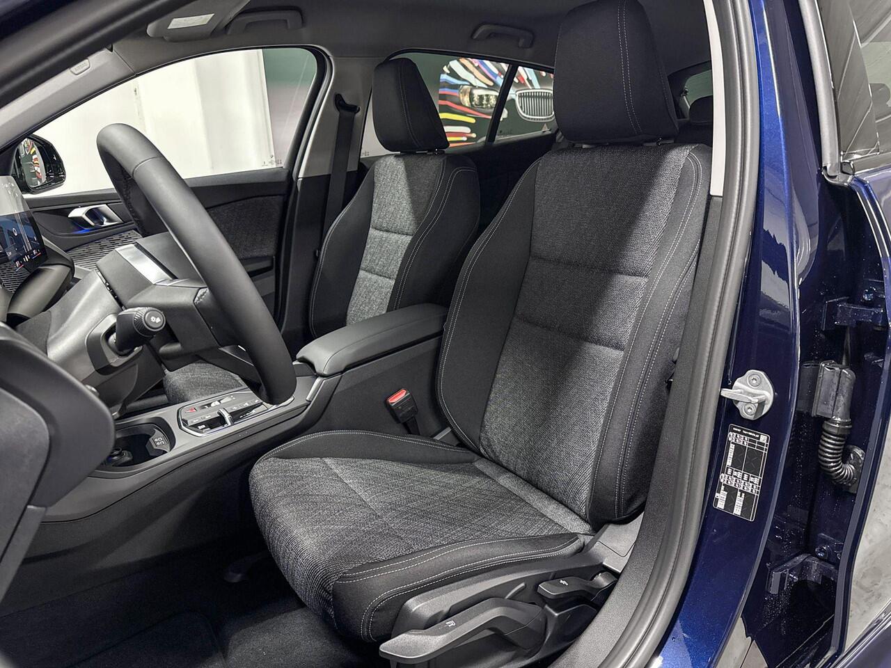 BMW 1-SERIE 120 | M-Sport Design | Driving Assistant | Parking Assistant