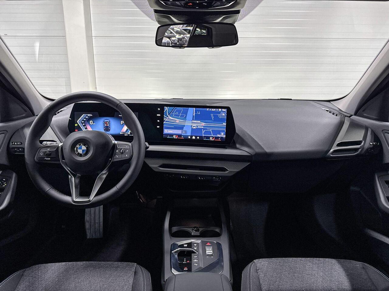 BMW 1-SERIE 120 | M-Sport Design | Driving Assistant | Stoelverwarming Voor