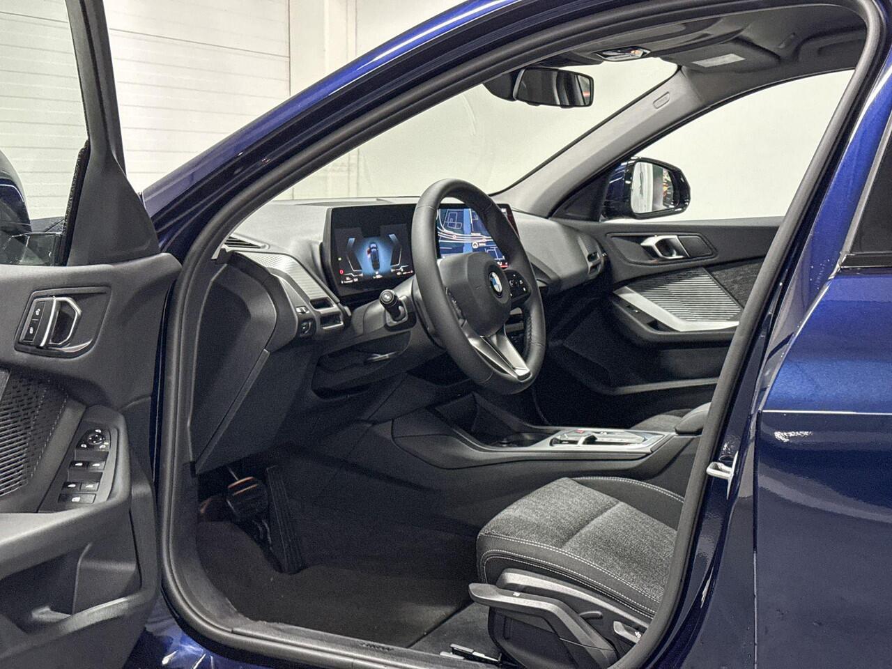 BMW 1-SERIE 120 | M-Sport Design | Driving Assistant | Stoelverwarming Voor