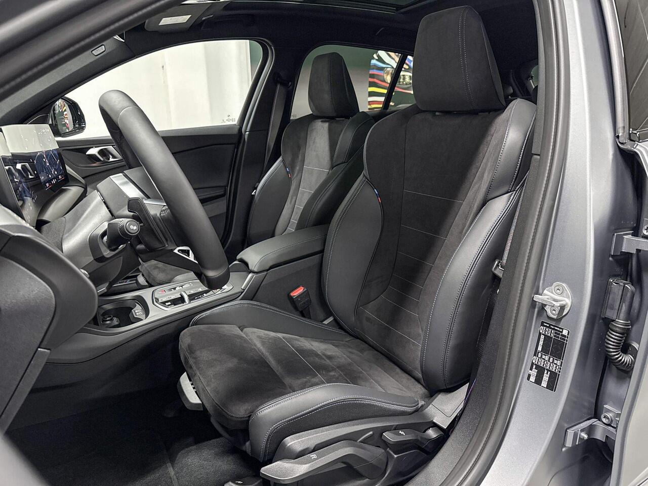 BMW 1-SERIE 120 | M-Sport Pro | Innovation Pack | Driving Assistant | Parking Assistant Plus | Harman/Kardon | Panoramadak | Comfort Access