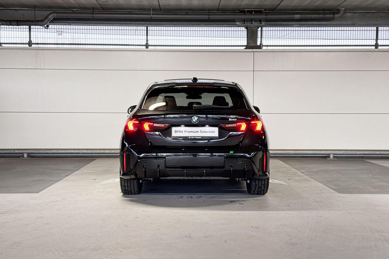 BMW 1-SERIE 120 M Sport Design Edition | M Sportpakket | Premium Pack