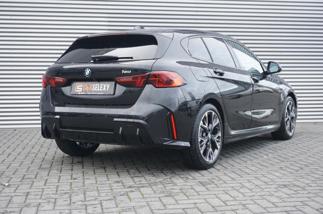 BMW 1-SERIE 120 M Sport Design Ed. NIEUWE AUTO | NED. AUTO | CAMERA