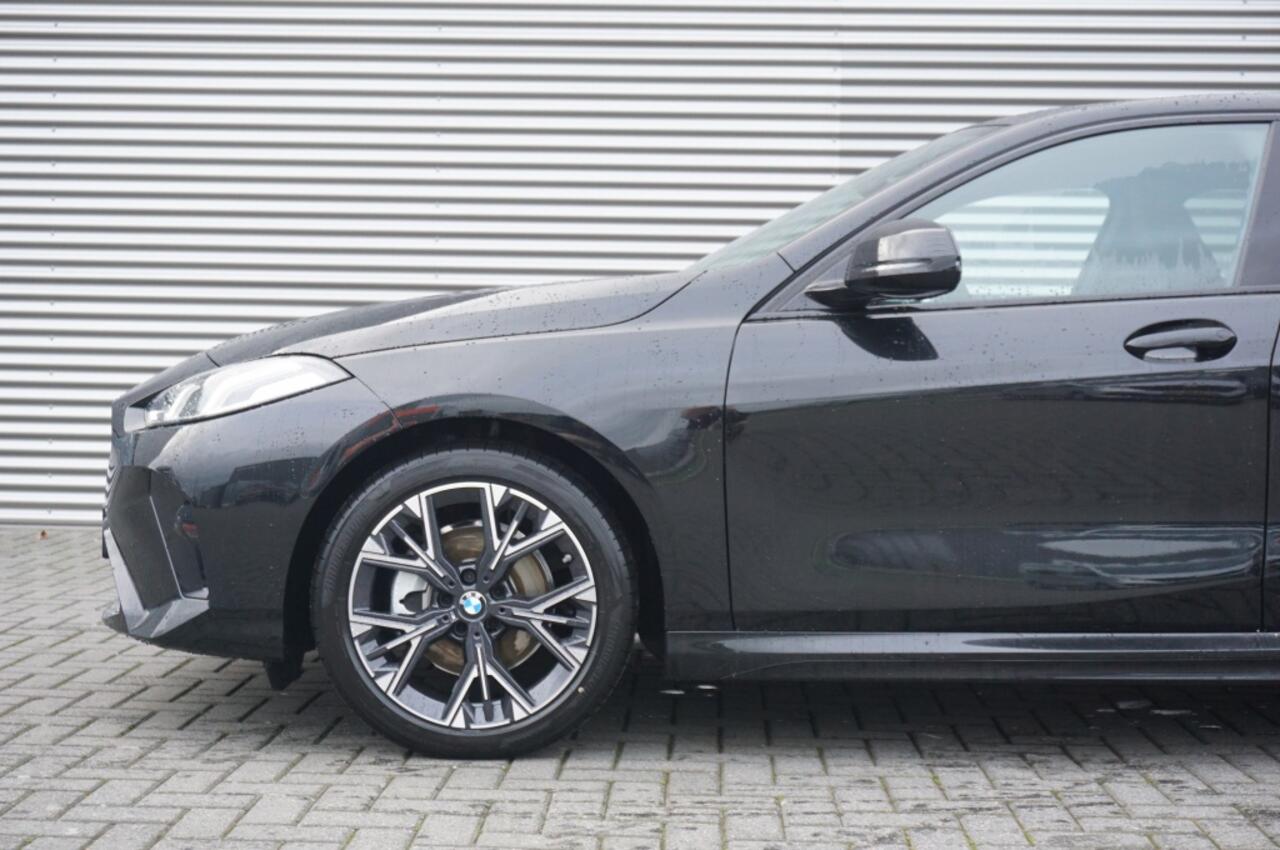 BMW 1-SERIE 120 M Sport Design Ed. NIEUWE AUTO | NED. AUTO | CAMERA