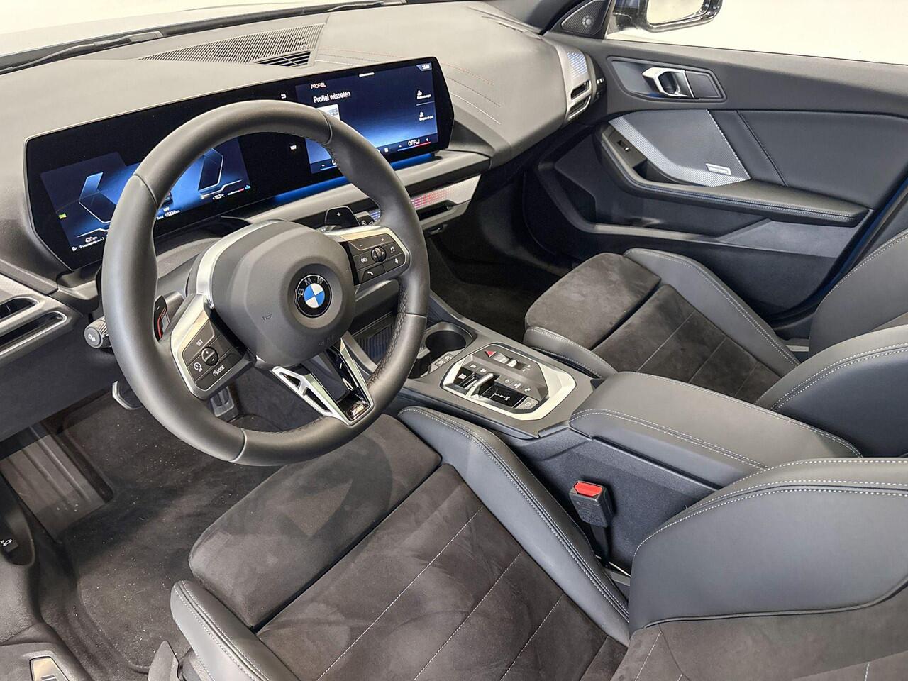 BMW 1-SERIE 120 M Sportpakket Pro Aut. - Beschikbaar vanaf: April 2026