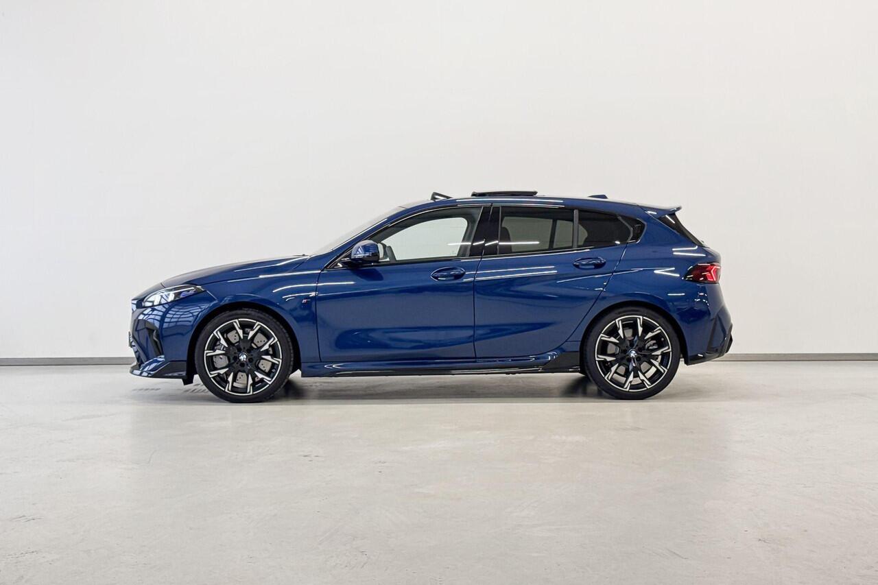BMW 1-SERIE 120 M Sportpakket Pro Aut. - Beschikbaar vanaf: April 2026