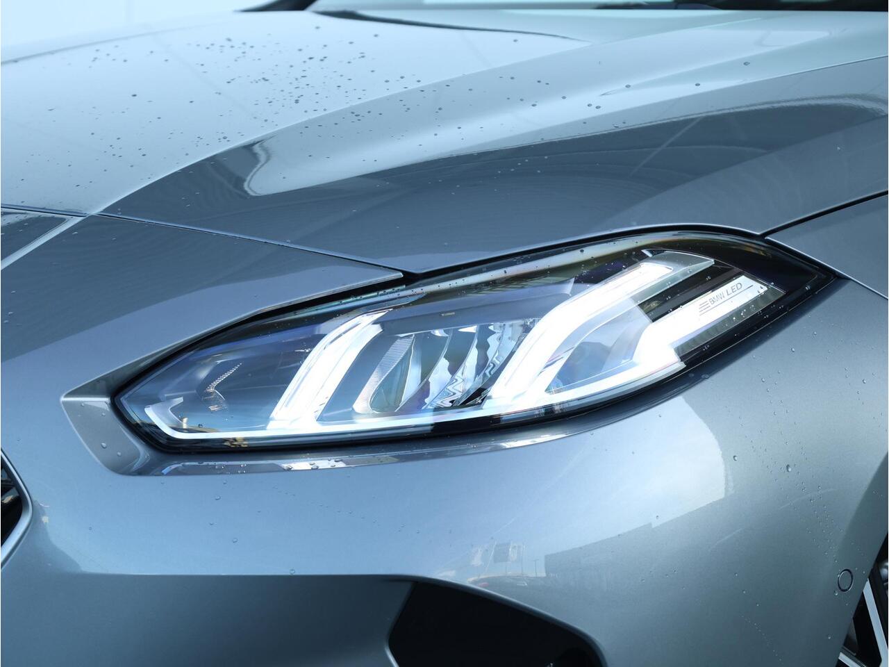 BMW 1-SERIE 120 M Sport Design Edition M Sportpakket/ Stuurwielrand verwarmd/ Achteruitrijcamera/ Getint Glas/ Sportstoelen/ Driving Assistant | Ekris Selection