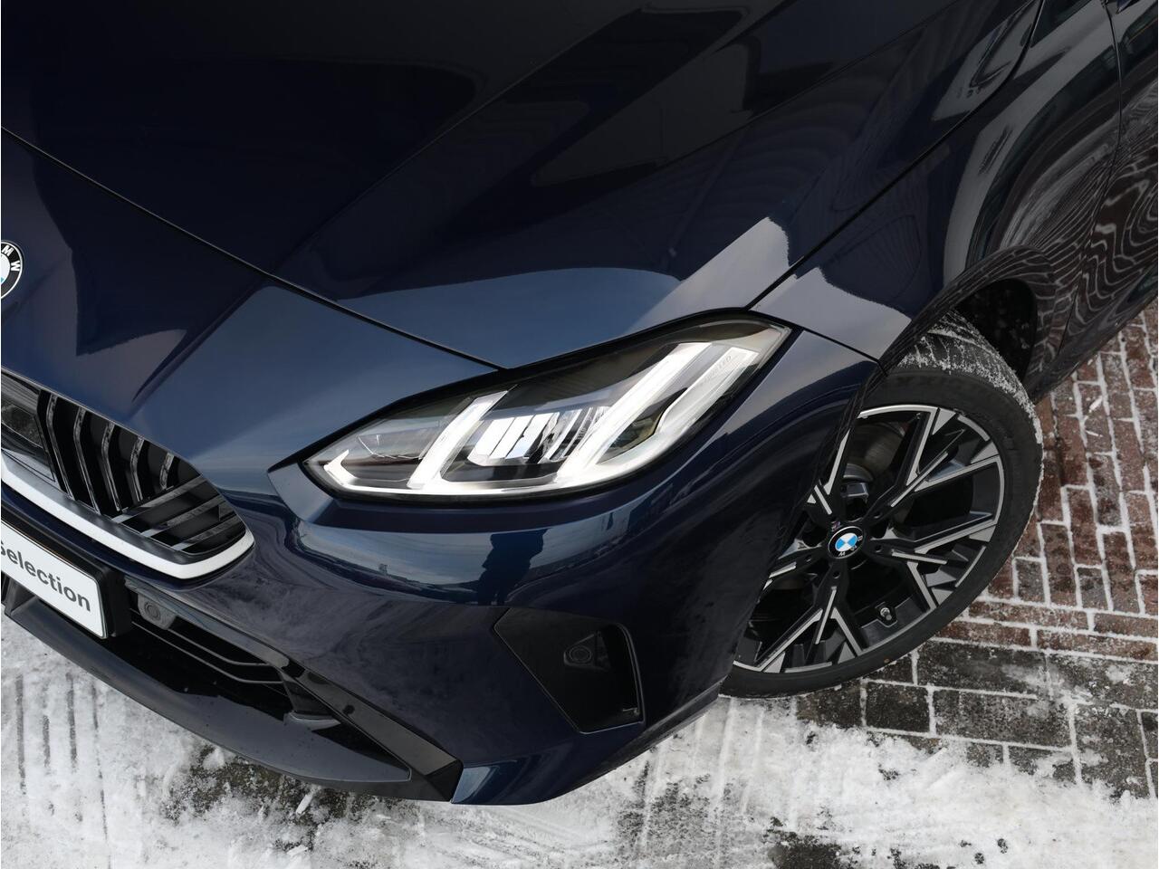 BMW 1-SERIE 120 M Sport Design Edition M Sportpakket/ Stuurwielrand verwarmd/ Achteruitrijcamera/ Getint Glas/ Sportstoelen/ Stoelverwarming/ Driving Assistant | Ekris Selection