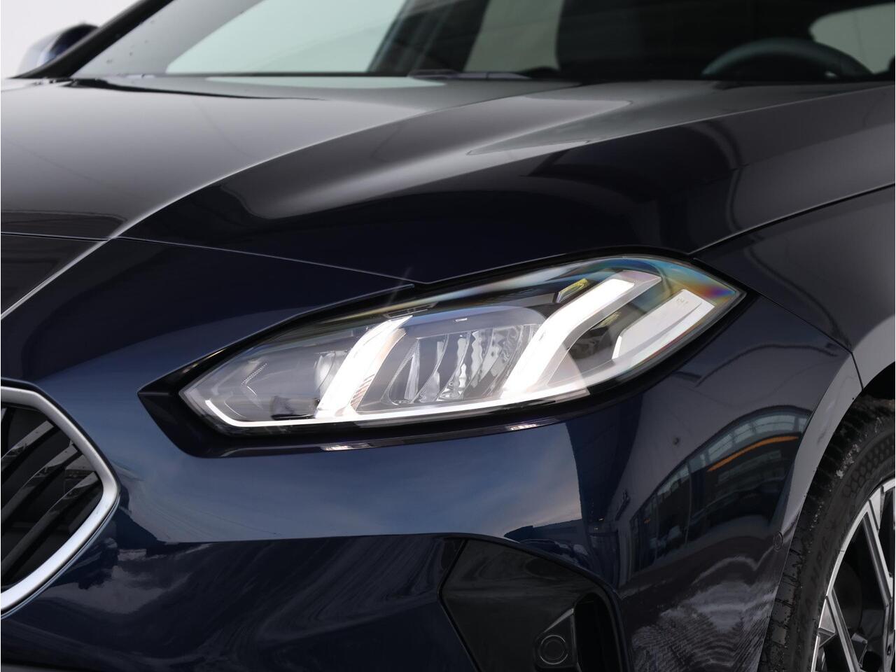 BMW 1-SERIE 120 M Sport Design Edition M Sportpakket/ Stuurwielrand verwarmd/ Achteruitrijcamera/ Getint Glas/ Sportstoelen/ Stoelverwarming/ Driving Assistant | Ekris Selection