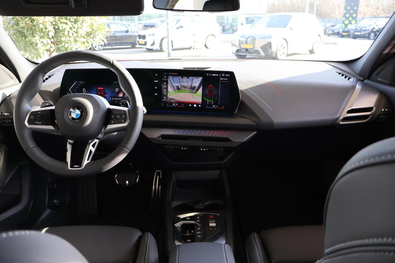 BMW 1-SERIE 120 M Sport Design Edition | Driving Assistant | Voorstoelen Verwarmd | Apple Carplay | Ekris Selection