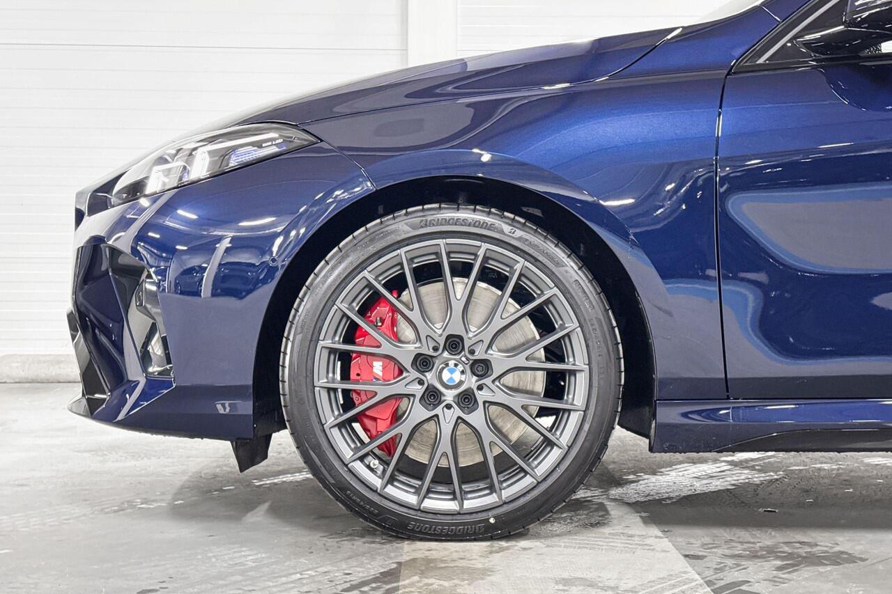 BMW 1-SERIE 120 | M-Sport Pro | Innovation Pack | Driving Assistant | Harman/Kardon | Panoramadak | Comfort Access