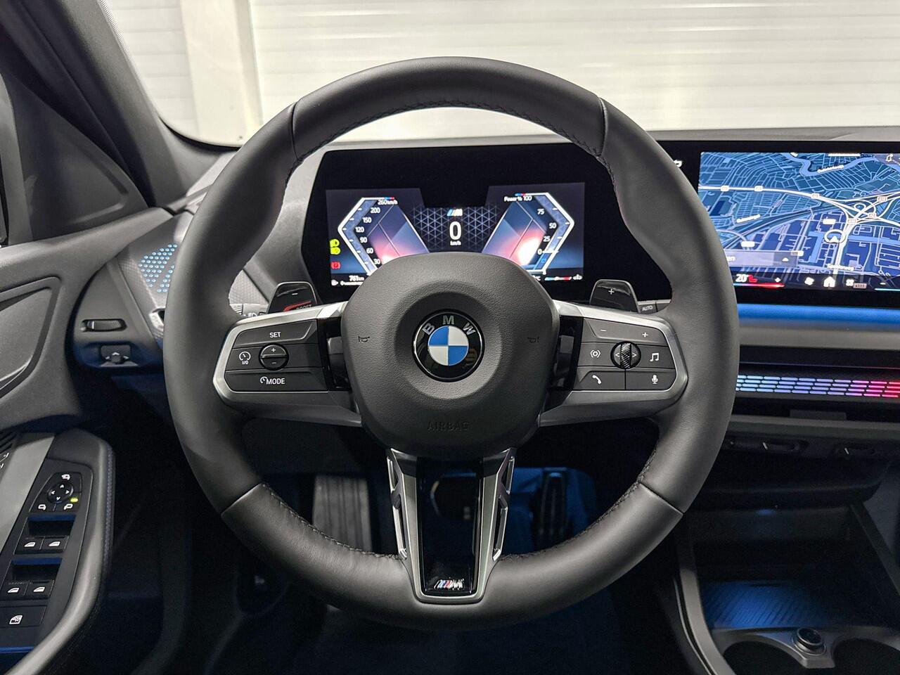 BMW 1-SERIE 120 | M-Sport Pro | Premium Pack | Driving Assistant | Panoramadak | Comfort Access