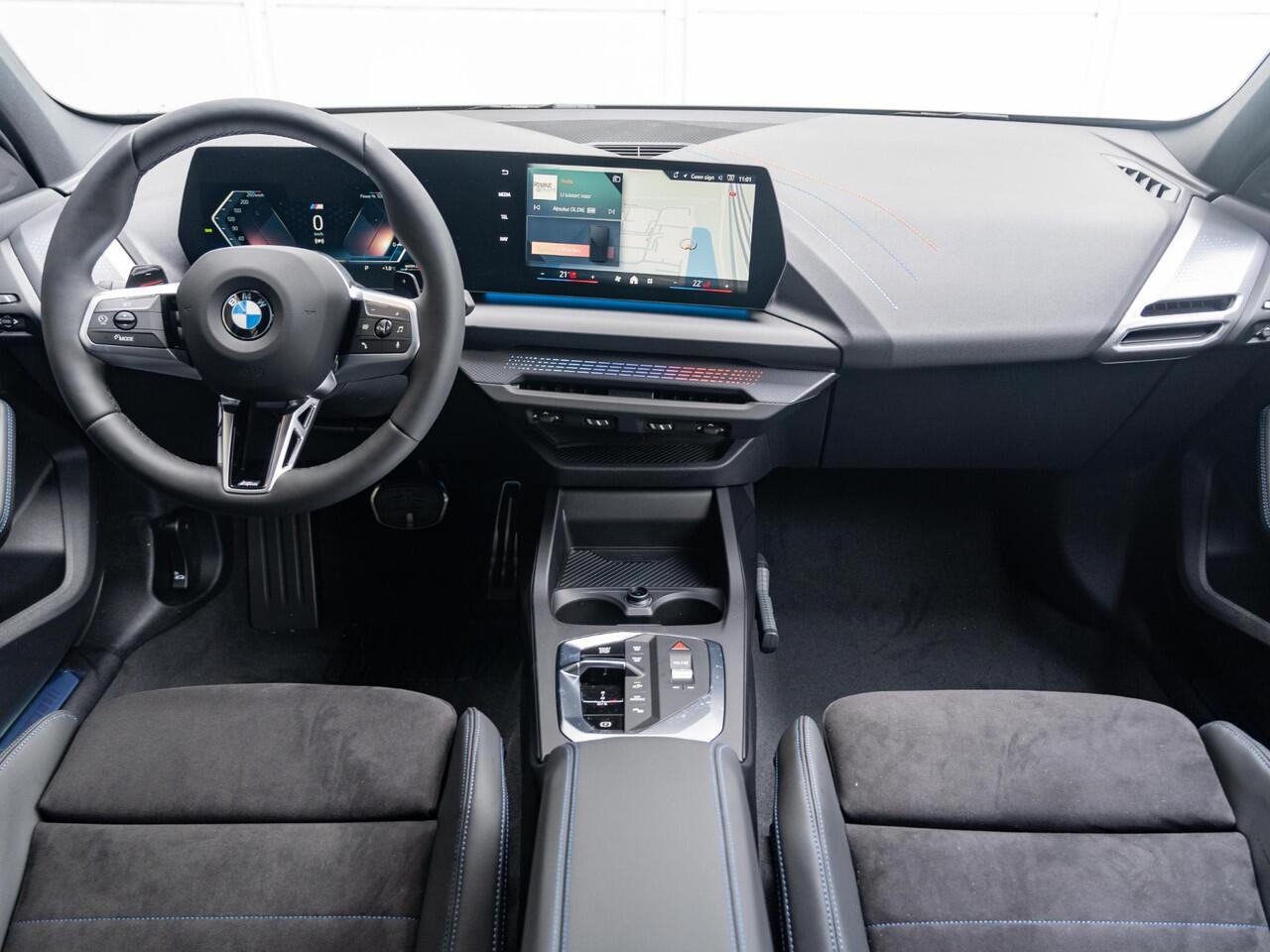 BMW 1-SERIE 120 | M Sportpakket | Premium Pack | Stuurwielrand verwarmd | Comfort Access | Achteruitrijcamera | Stoelverwarming | 18'' | Ekris Selection