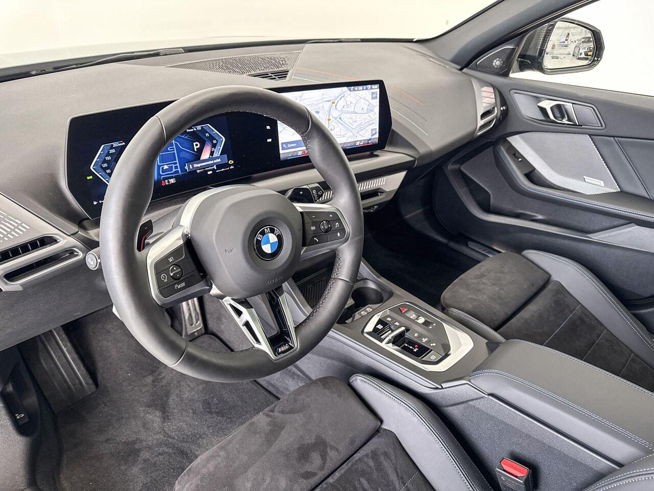 BMW 1-SERIE 120 M Sportpakket Pro Aut. - Beschikbaar vanaf: Mei 2026