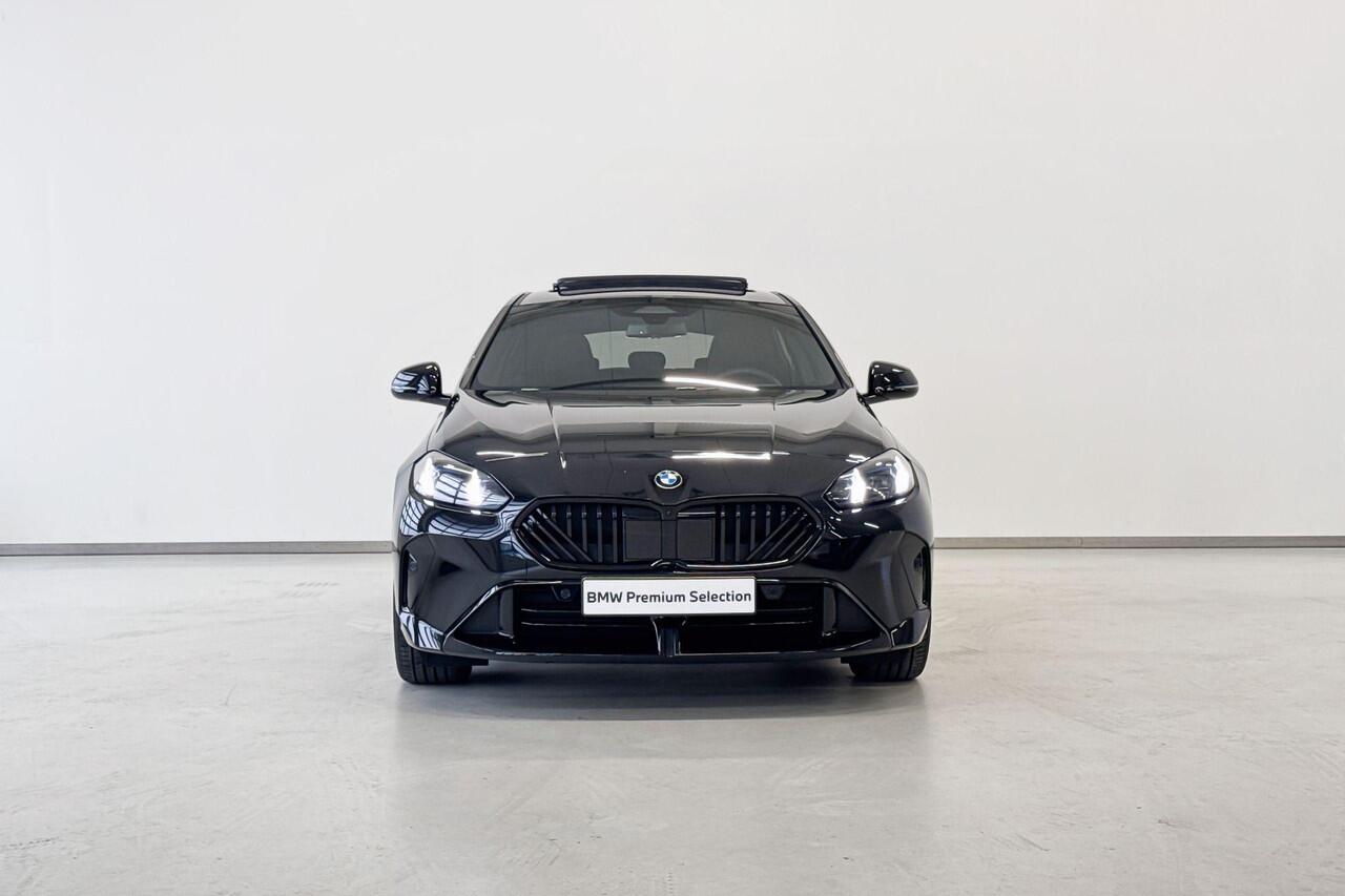 BMW 1-SERIE 120 M Sportpakket Pro Aut. - Beschikbaar vanaf: Mei 2026