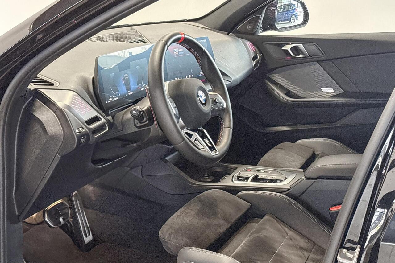 BMW 1-SERIE M135 xDrive M Sportpakket Pro Premium Pack Aut. - Beschikbaar vanaf: Mei 2026