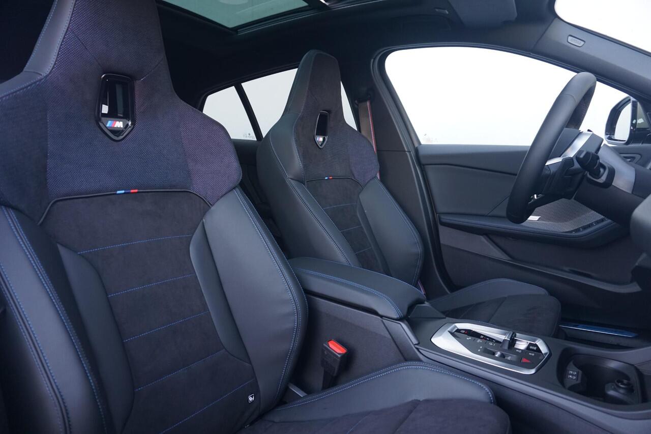 BMW 1-SERIE 123 xDrive M Sportpakket Pro 19'' | Panoramadak | Elektrisch verstelbare stoelen | Harman Kardon | Ekris Selection