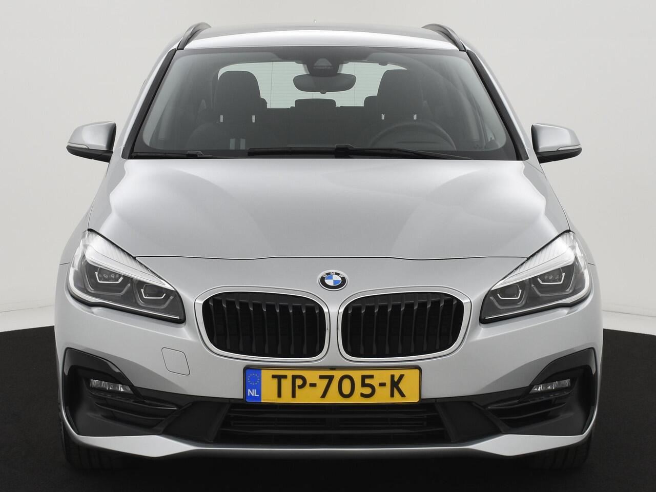 BMW 2-SERIE Active Tourer 218i Executive AUTOM. TREKH|NAVI|HEAD-UP|ORG.NL|CLIMA|CRUISE|PDC|17INCH