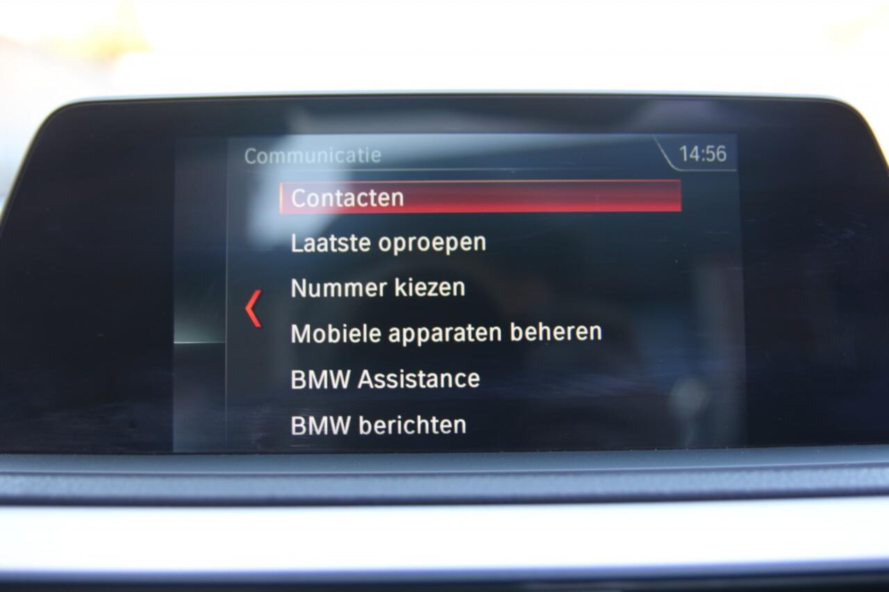 BMW 2-SERIE 218i High Executive | M-pakket | Navigatie | Sensoren v/a |