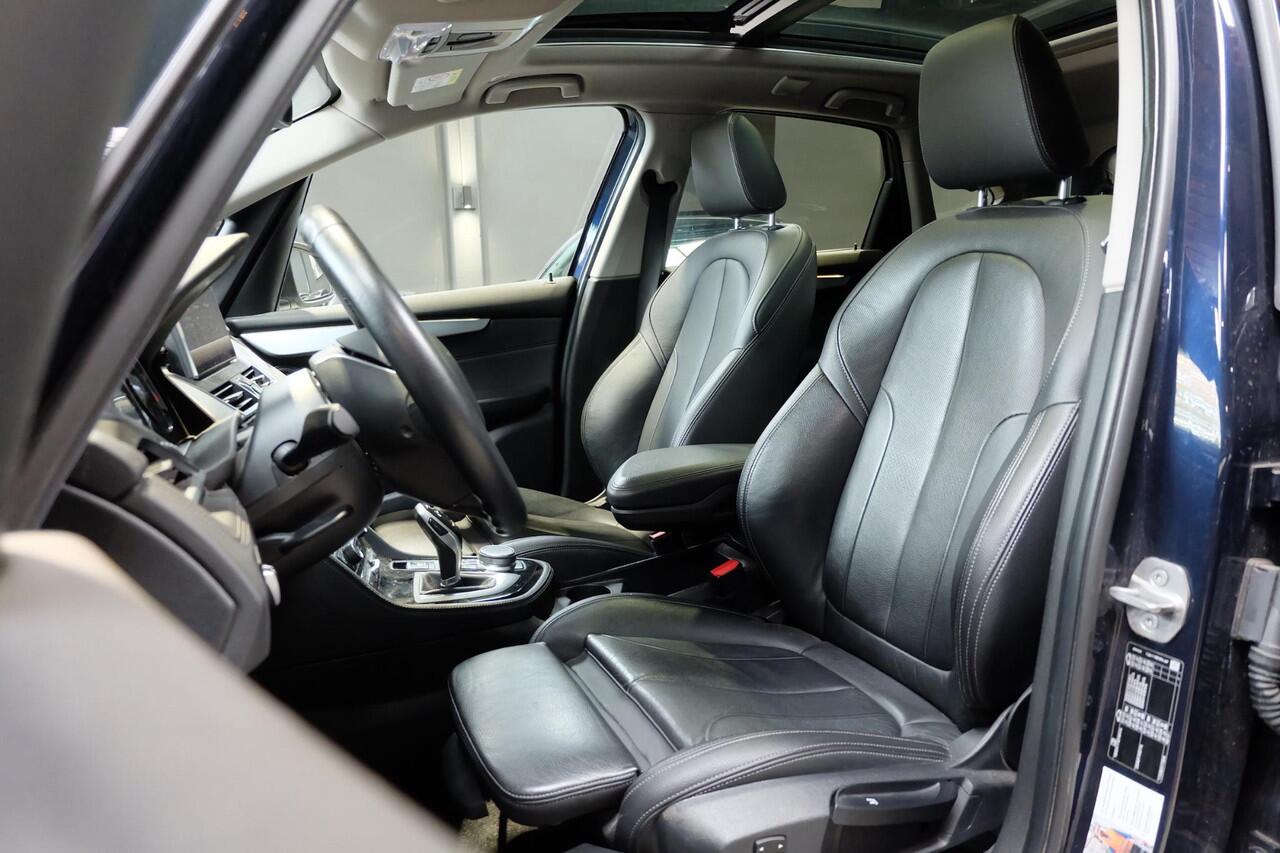 BMW 2-SERIE Active Tourer 218i High Executive / Pano / Camera / Leder / Luxury Line