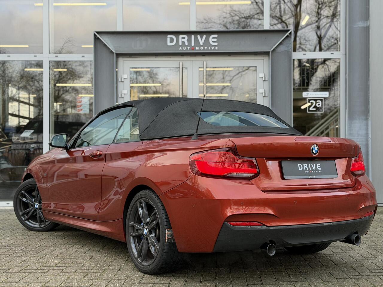 BMW 2-SERIE Cabrio M240i High Ex. M-Sport Plus |Full Option|Orgineel NL|Dealer onderhouden