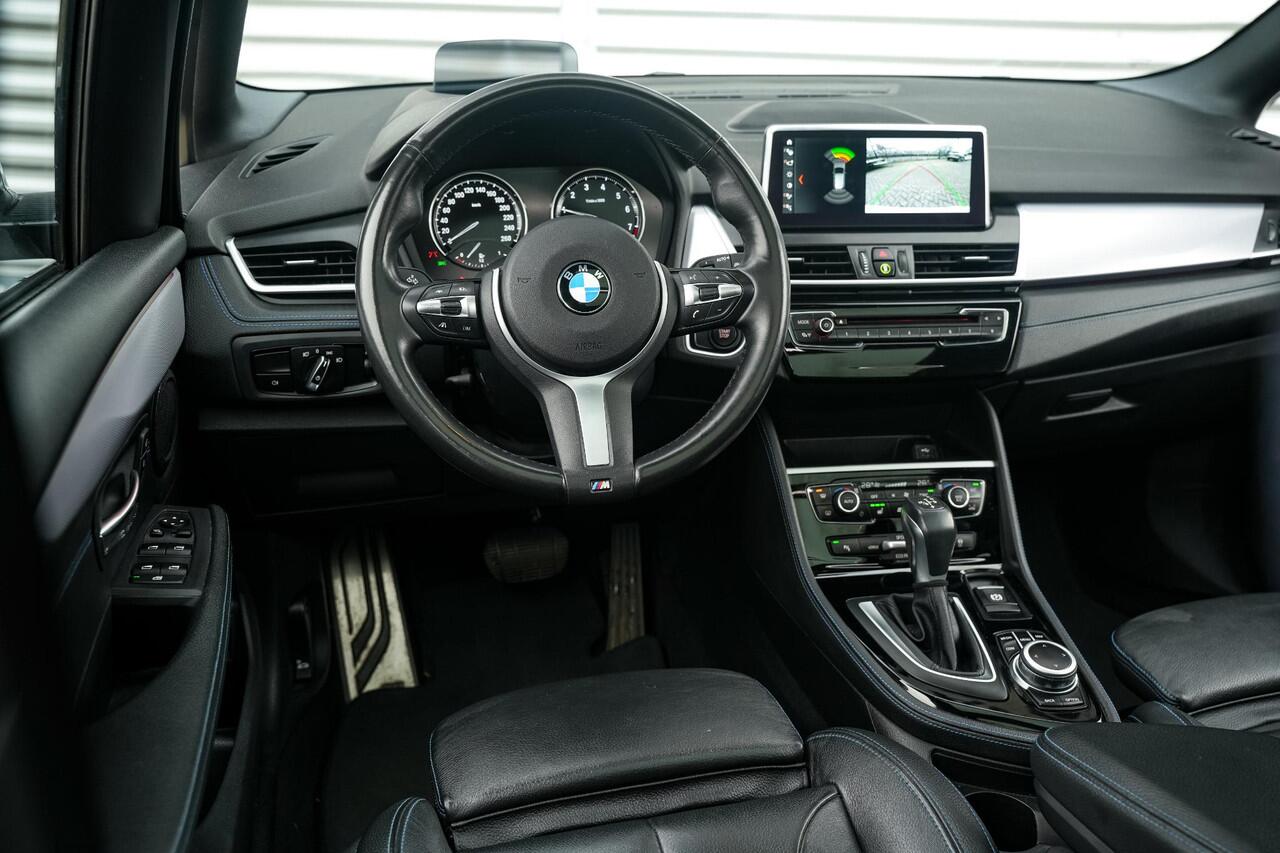 BMW 2-SERIE Active Tourer 225xe iPerformance High Executive M Pakket Camera Pano HUD Clima Cruise Leer 17"LM