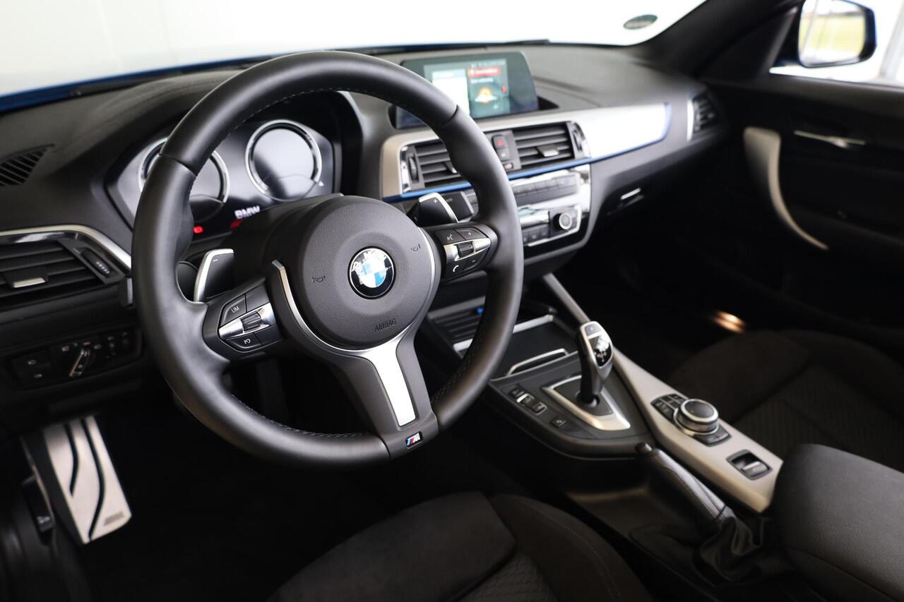 BMW 2-SERIE Cabrio 220i M Sportpakket | Stoelverwarming | Sportstoelen