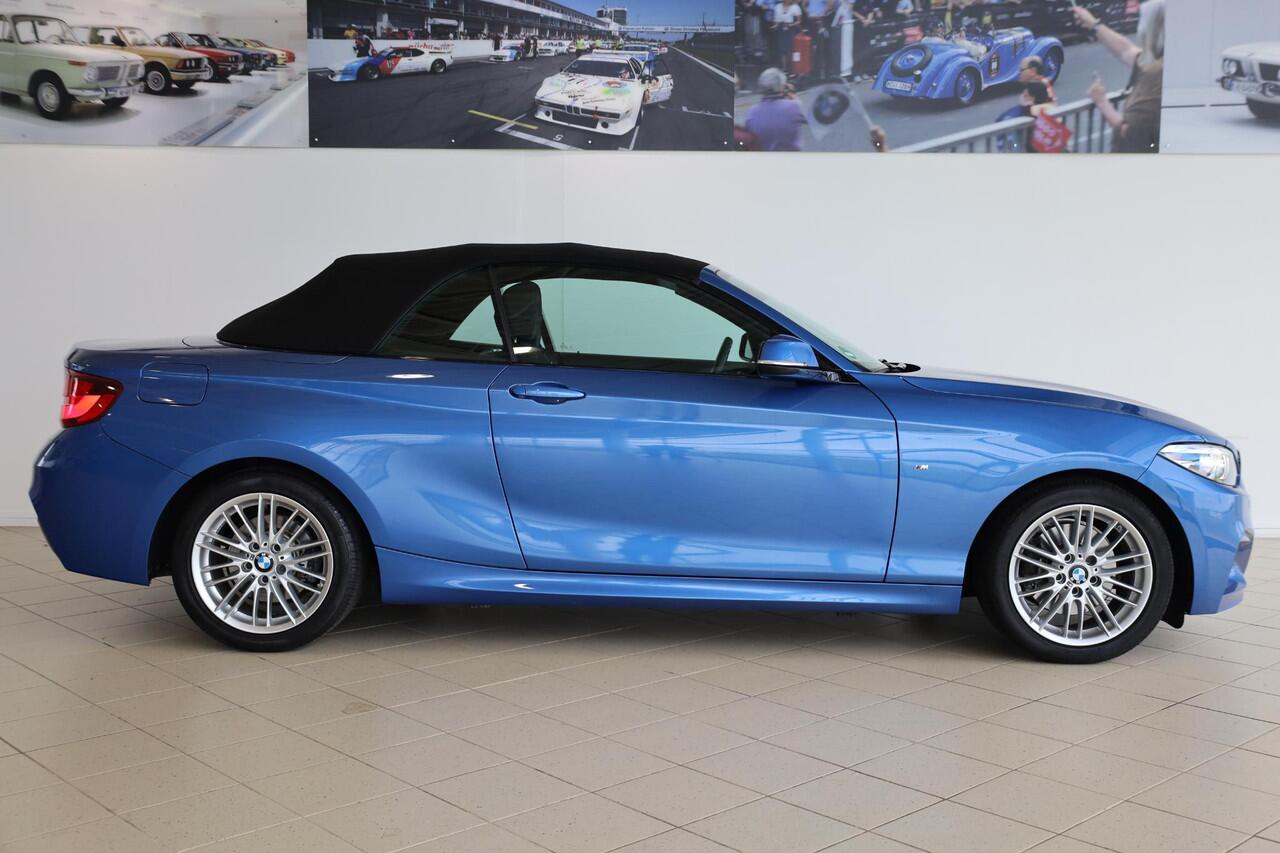 BMW 2-SERIE Cabrio 220i M Sportpakket | Stoelverwarming | Sportstoelen