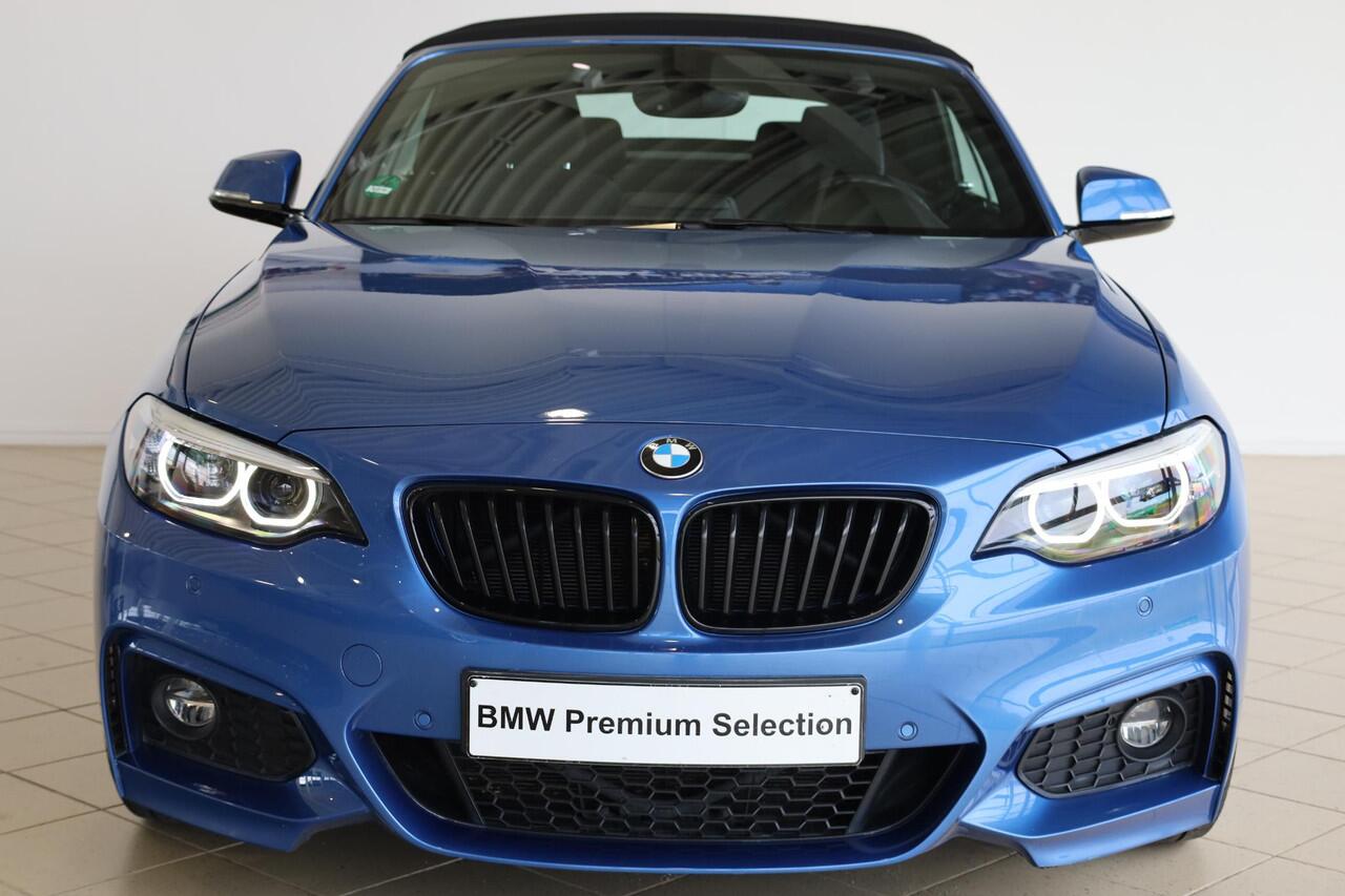 BMW 2-SERIE Cabrio 220i M Sportpakket | Stoelverwarming | Sportstoelen