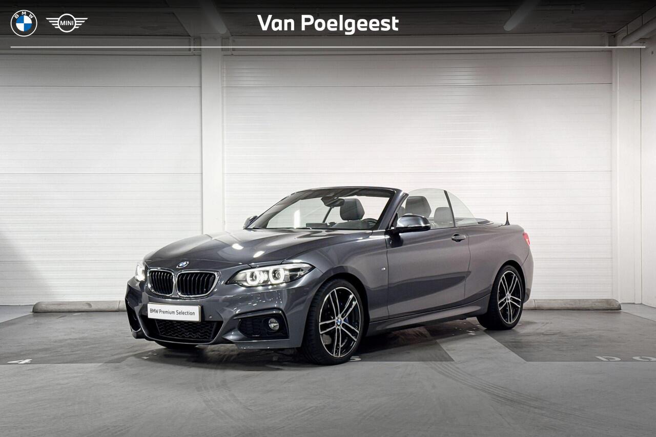 BMW 2-SERIE Cabrio 220i High Executive | M Sportpakket | Stoelverwarming | M sport-onderstel