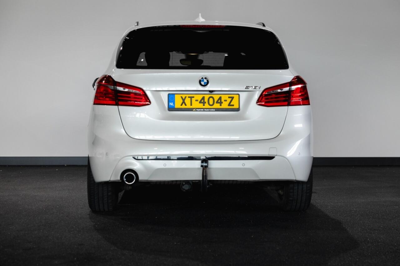BMW 2-SERIE Active Tourer 218i High Exec. Ed. | HUD | Trekhaak | Leder |