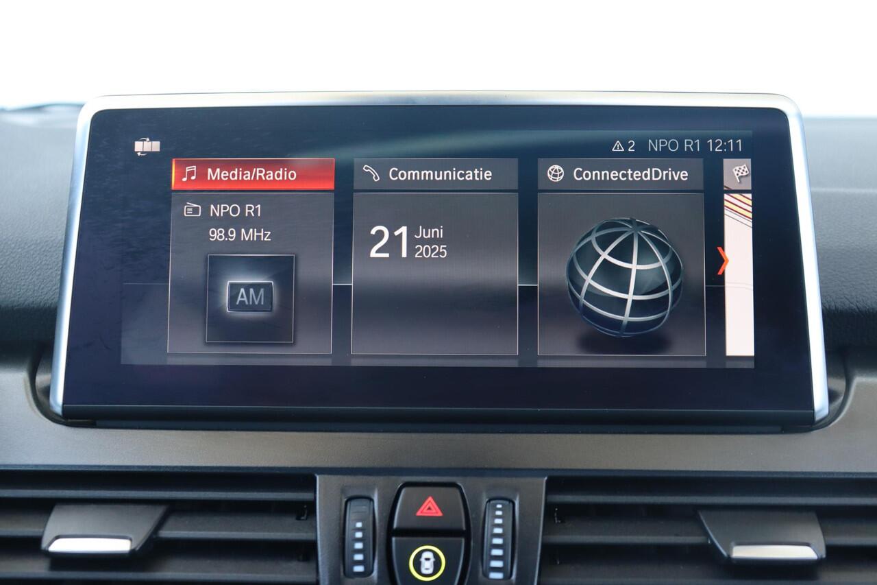 BMW 2-SERIE Active Tourer 218i High Executive Edition M Sport pakket/ Panoramadak/ Head-Up/ Lederen bekleding/ Elektrische achterklep/ Achteruitrijcamera