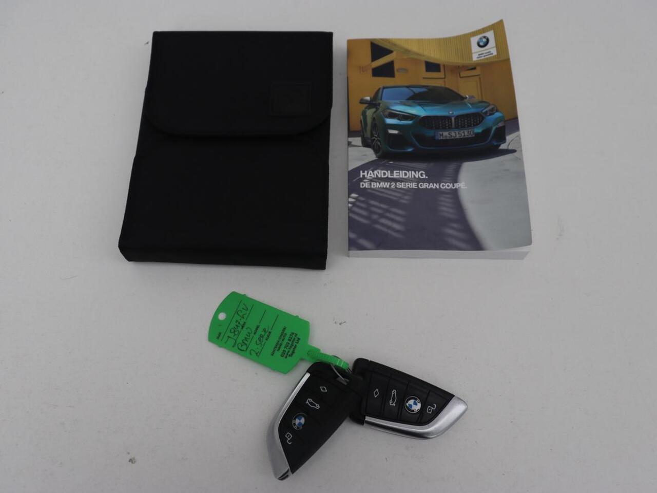 BMW 2-SERIE Gran Coupé 218i M Sport | Sportstoelen | Camera | Carplay | Live Cockpit | Half leder | Navigatie | Sfeerverlichting | Full LED | Climate control