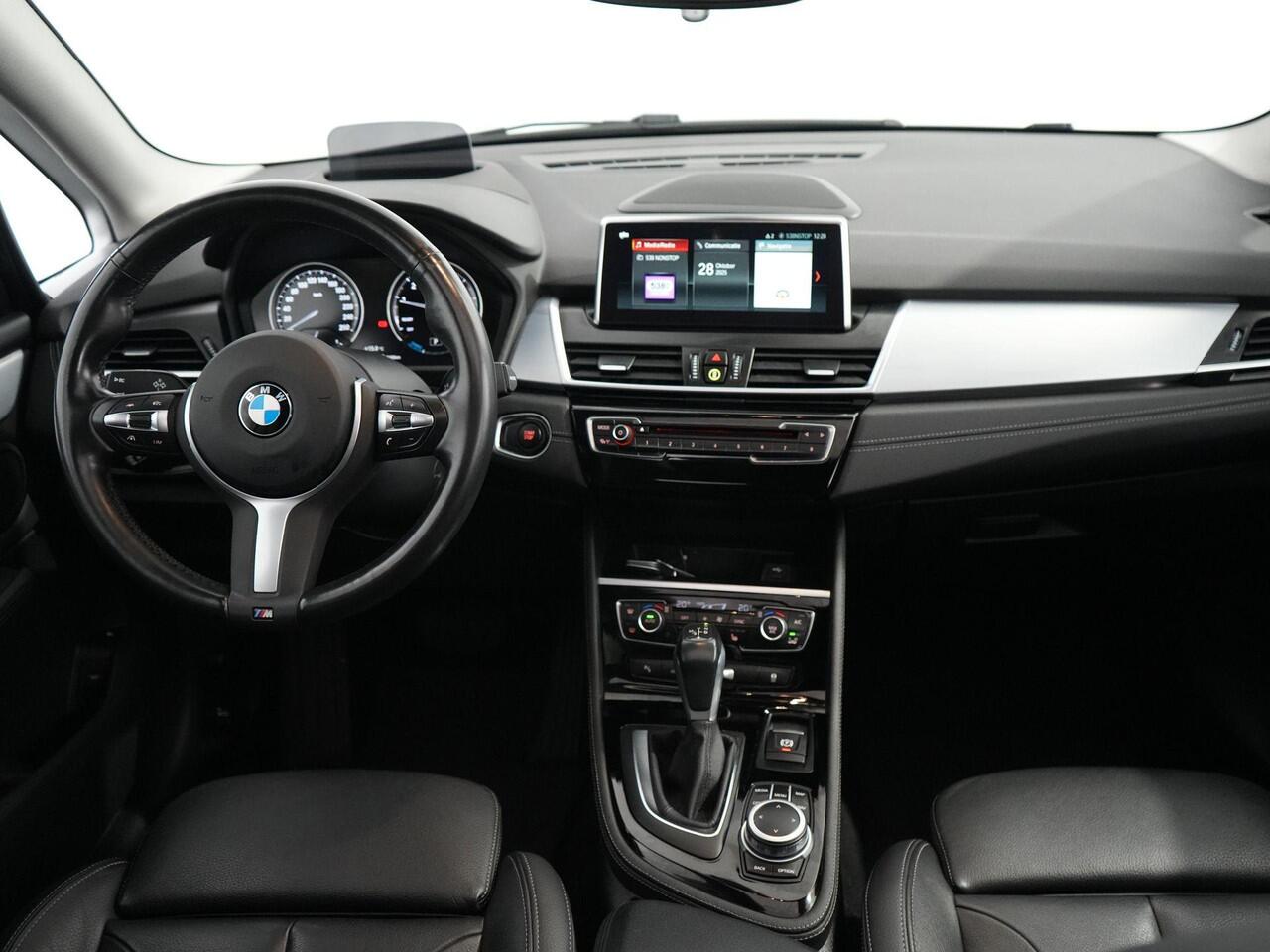 BMW 2-SERIE Active Tourer 225xe iPerformance High Executive | Pano | HUD | Leer | Camera | Carplay