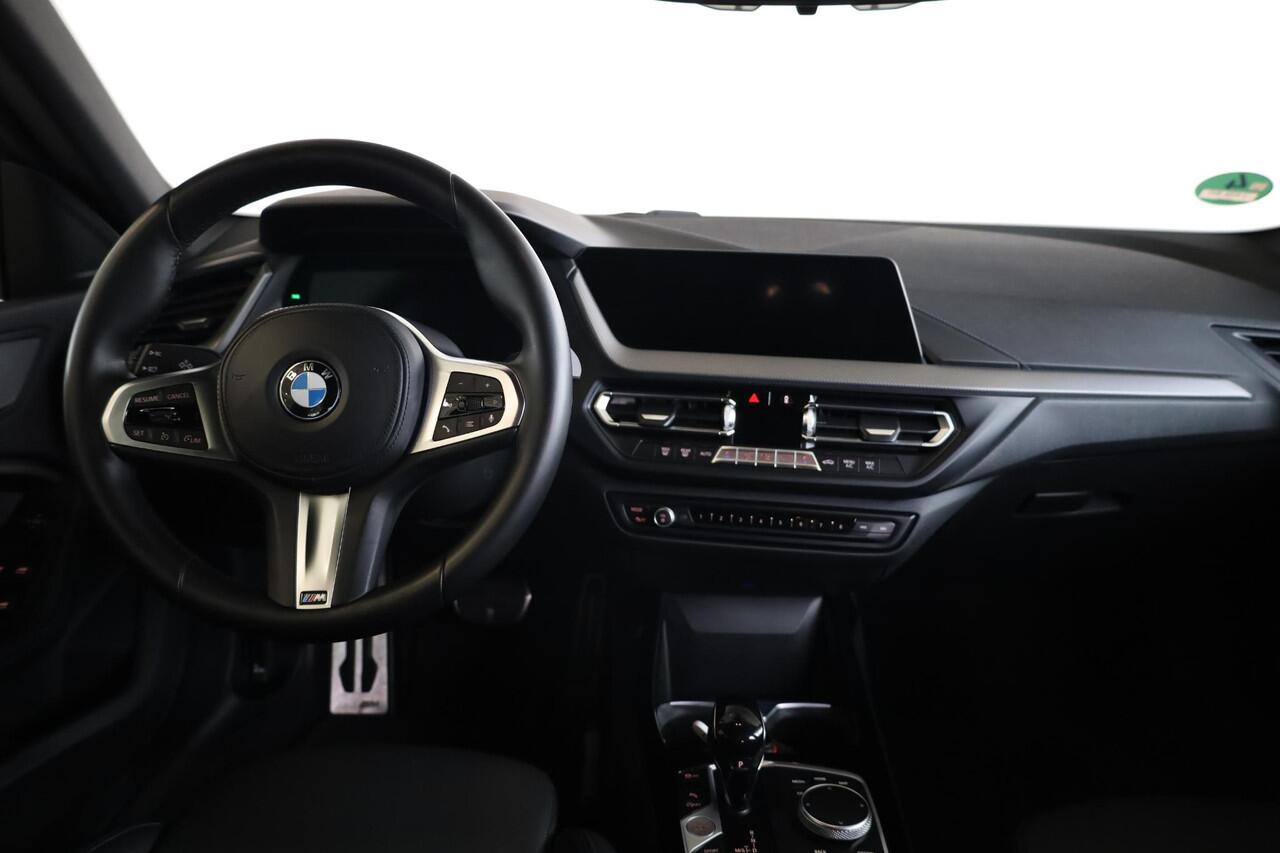 BMW 2-SERIE Gran Coupé 218i Executive | Model M Sport | 19 inch