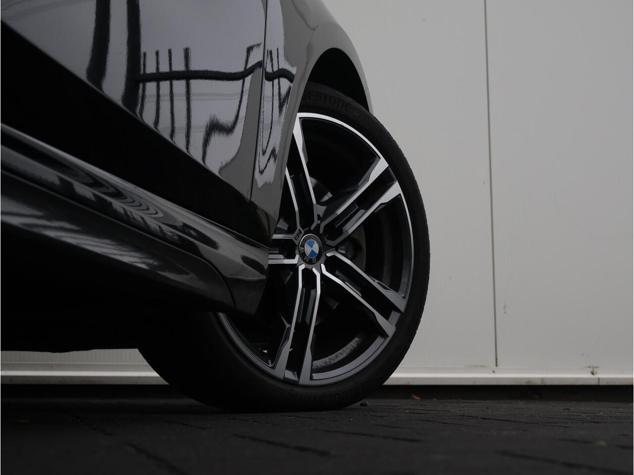 BMW 2-SERIE Gran Coupé 218i Executive Edition M-Sportpakket / HIFI / Panoramadak / 18'' /