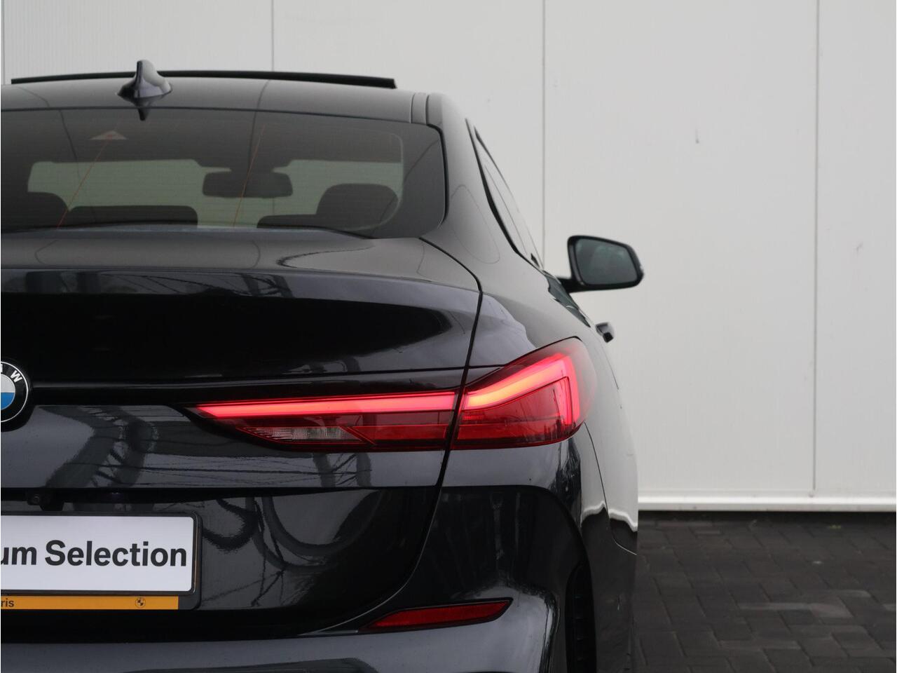 BMW 2-SERIE Gran Coupé 218i Executive Edition M-Sportpakket / HIFI / Panoramadak / 18'' /