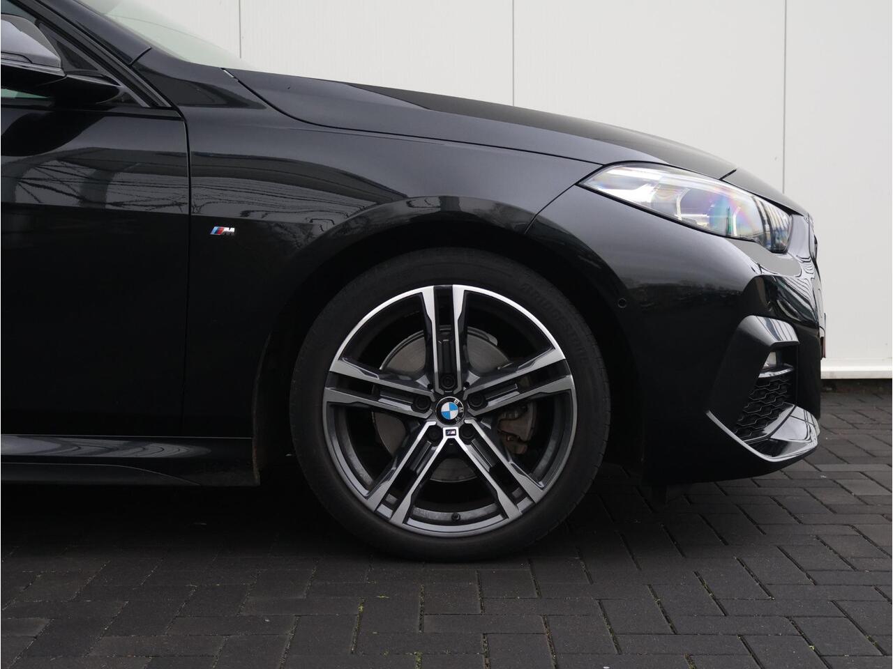 BMW 2-SERIE Gran Coupé 218i Executive Edition M-Sportpakket / HIFI / Panoramadak / 18'' /