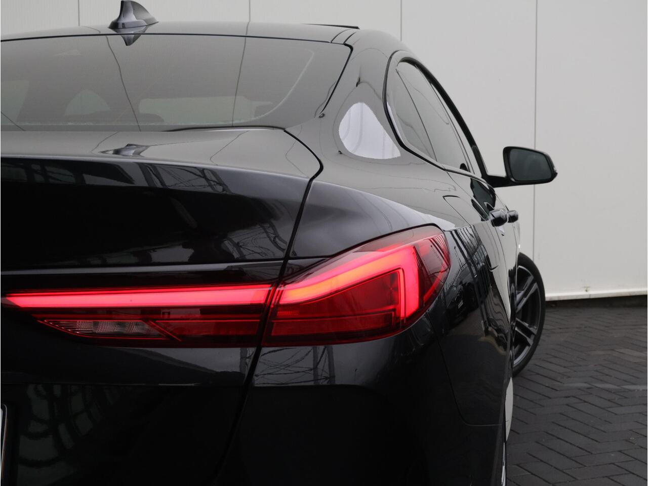 BMW 2-SERIE Gran Coupé 218i Executive Edition M-Sportpakket / HIFI / Panoramadak / 18'' /