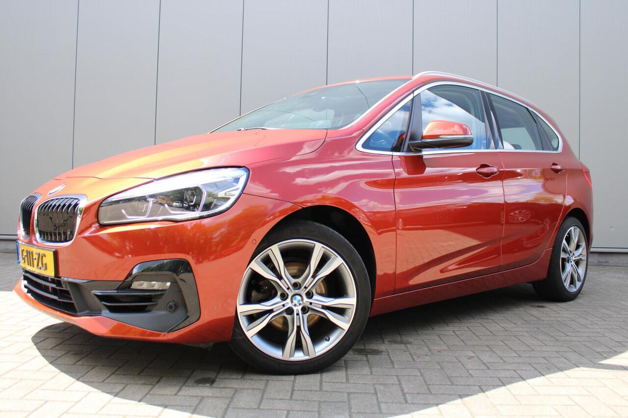 BMW 2-SERIE Active Tourer 218i 140pk Executive Edition | Head-Up | Achteruitrijcamera | Elektrische achterklep | Navigatie | Cruise control